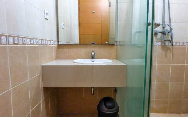 Best Price Hampton's Park Apartment Near Pondok Indah Mall