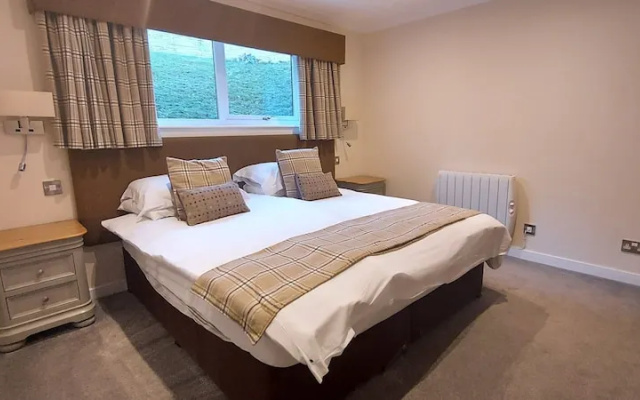 Loch Rannoch Highland Club Pine Marten Lodge 07