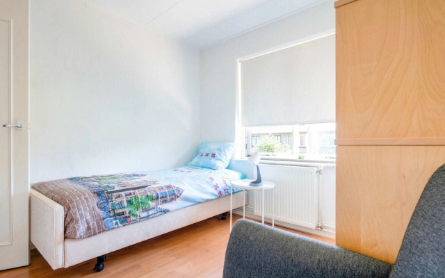 Lovely Holiday Home in Alkmaar With Private Terrace