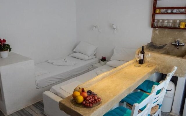 Ioanna Rooms