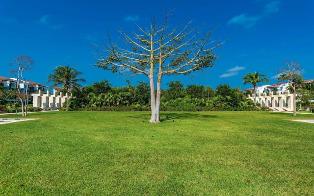 Z Casa Girasol 2 Bedroom Condo by Redawning