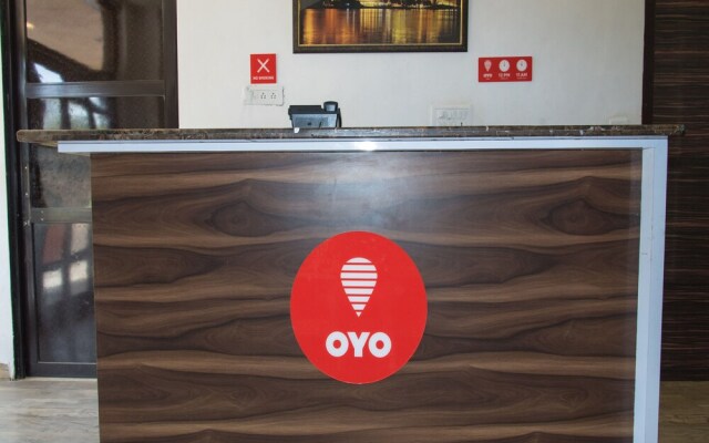 OYO 12915 Hotel Paheli Palace