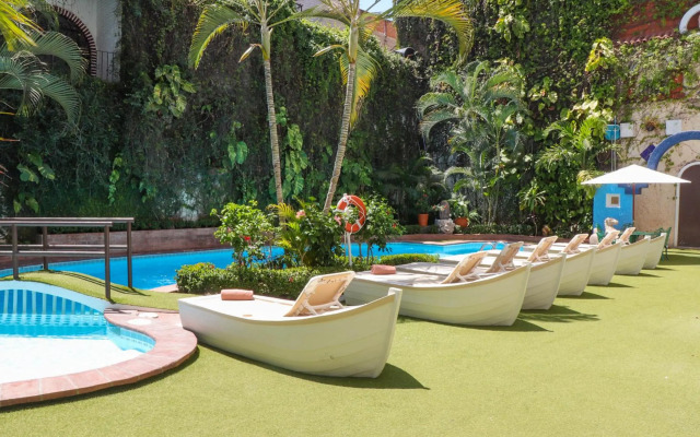 Los Arcos Suites