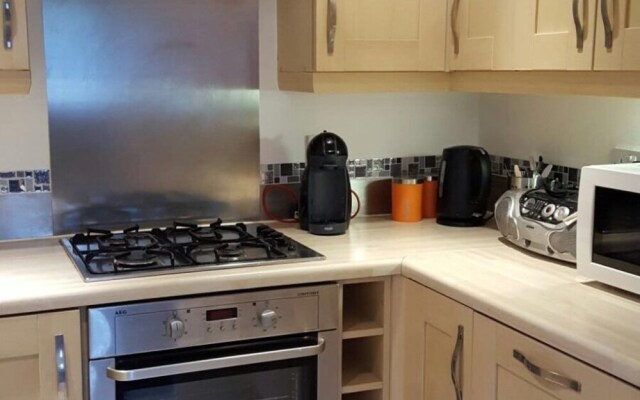 Cardiff Central Apartment