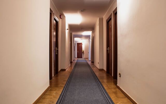 Prince Hotel