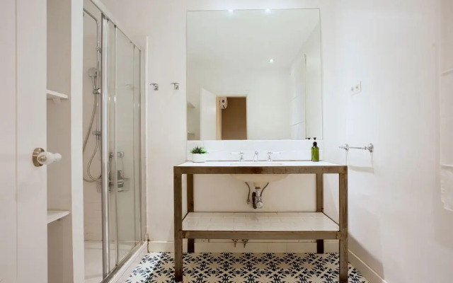 2 Bedroom Apartment in Plaza de Chueca Chueca II