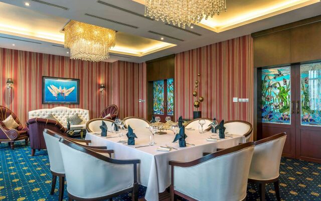 Novotel Yangon Max