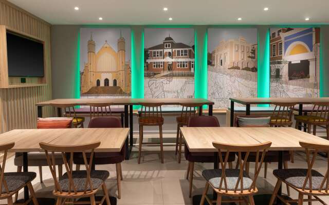 Hampton by Hilton London Ealing