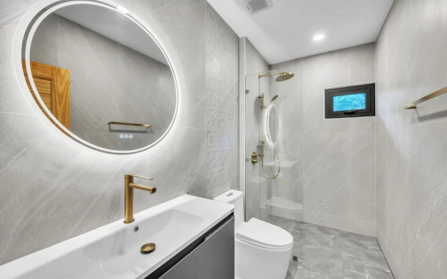 Royal Estate 24hr security2pools V171
