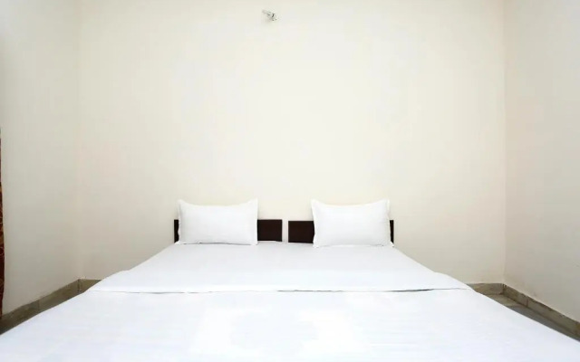 Ashwani Lodge by OYO Rooms