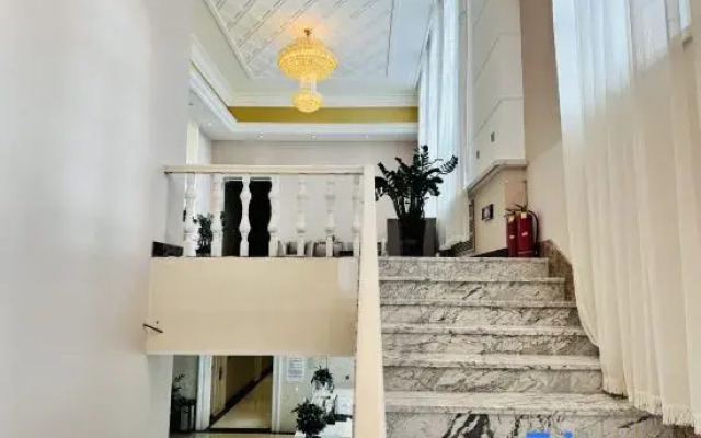 Mohe Yujing Mountain Forest Hotel (Arctic Village)