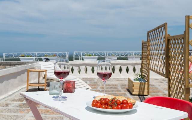 Sea and the city Apartments by Wonderful Italy