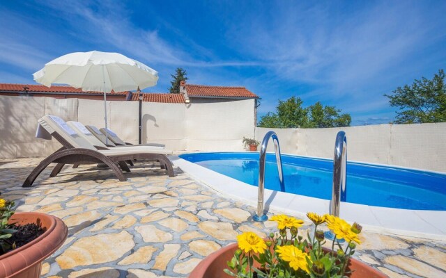 Beautiful Home in Sveti Vid With Wifi and 2 Bedrooms
