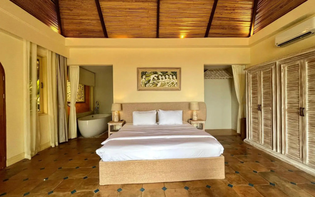 Coco Grove Beach Resort