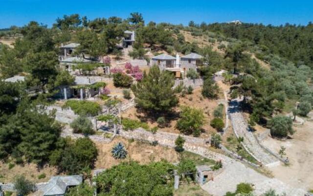 Arsinoi Stonehouses