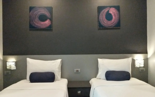 Leez Inn Malate