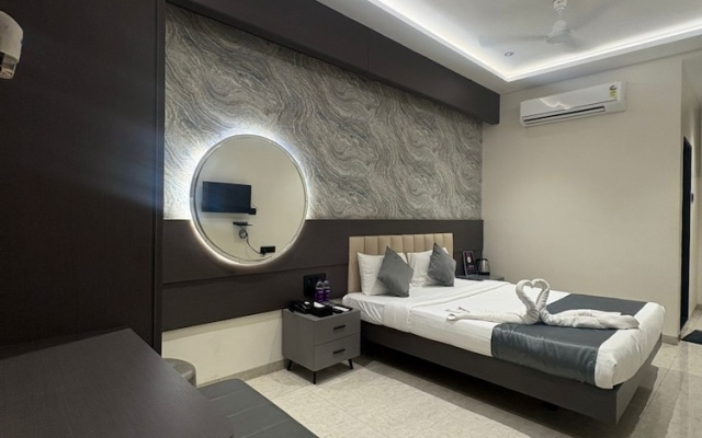 Hotel Govind Regency