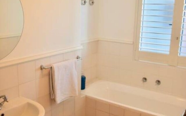 Woodstock Apartment With Mountain Views