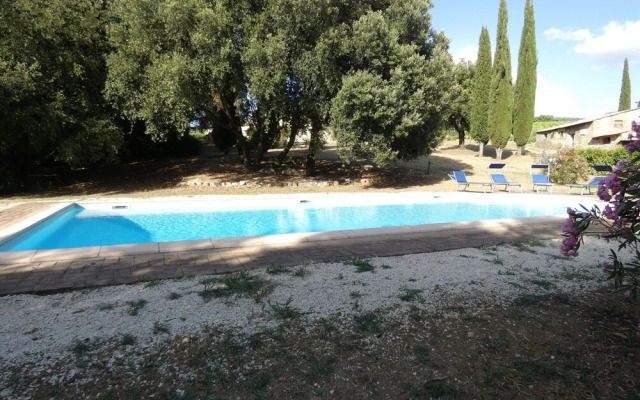 SCAPPO IN UMBRIA, Casale Monti