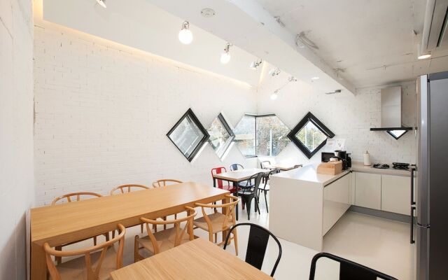 Mir Guesthouse - Hostel