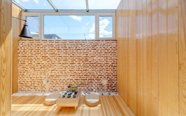 GuBei Water Town Revolution Hotel