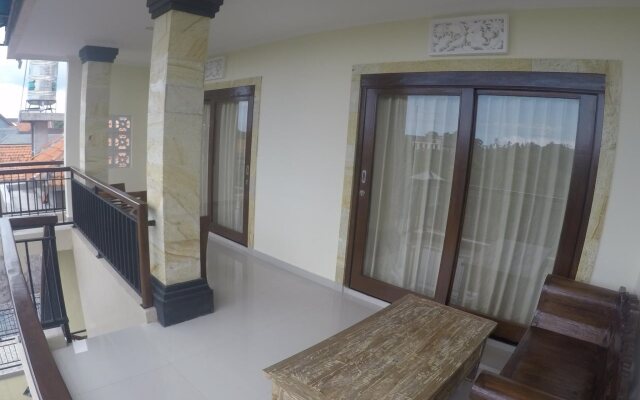 Padi-Padi Hostel & Bar