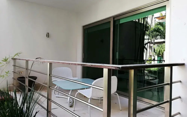 Via 38 C01 by Realty Group