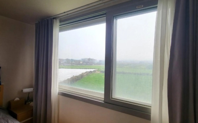 Pension Jeju Picnic Story