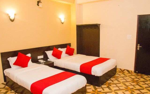 Aadarsha Inn By OYO Rooms