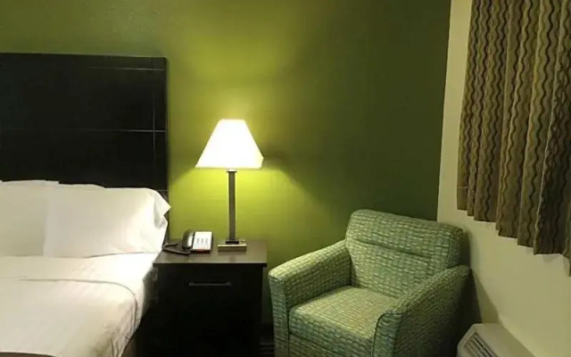 Boarders Inn Suites Ashland City Nashville