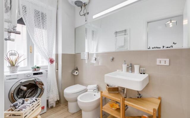 96 Degli Ubaldi Studio