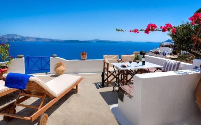 Chelidonia Traditional Villas Santorini Classic Villa