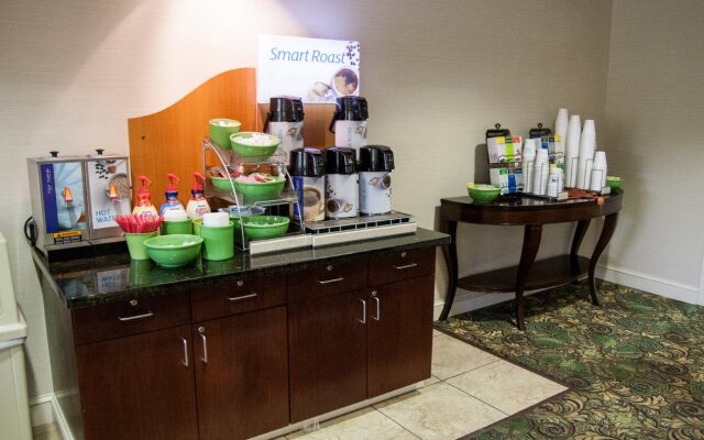 Holiday Inn Express Hotel & Suites Vestal by IHG