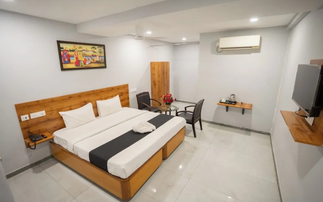 Hotel Vaishnavi Classic