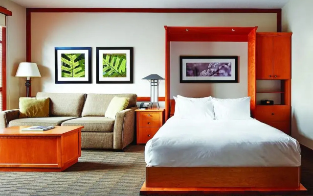 Pan Pacific Whistler Mountainside