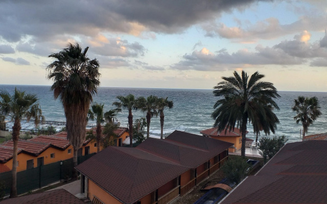 Club Enjoy Beach Hotel