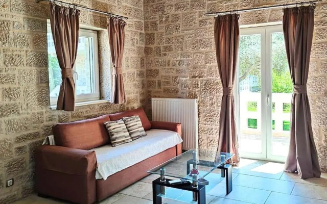 Villa *DROSIA*/5' from town & sea/Mountain View