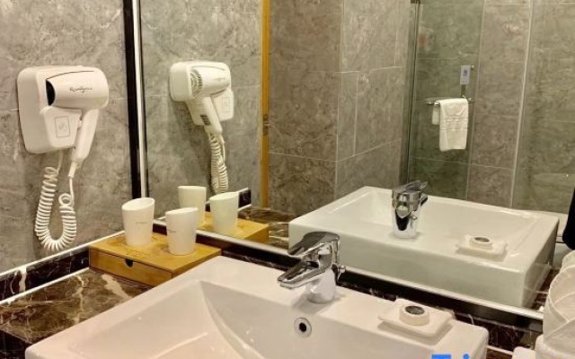 Qingmu Select Hotel (Shanghai Dahua Hucheng Dahua Second Road) – Bathroom – Shanghai