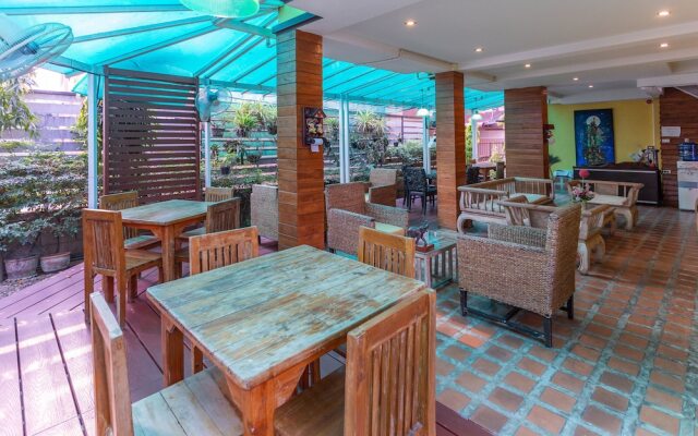 OYO Yellow Tique Hotel