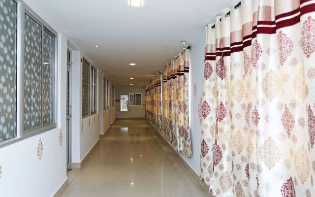 OYO 18501 The Palms Resort