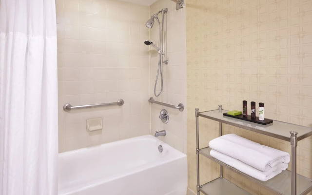 Embassy Suites by Hilton Parsippany