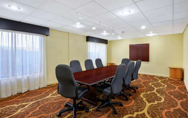 La Quinta Inn & Suites by Wyndham Florence