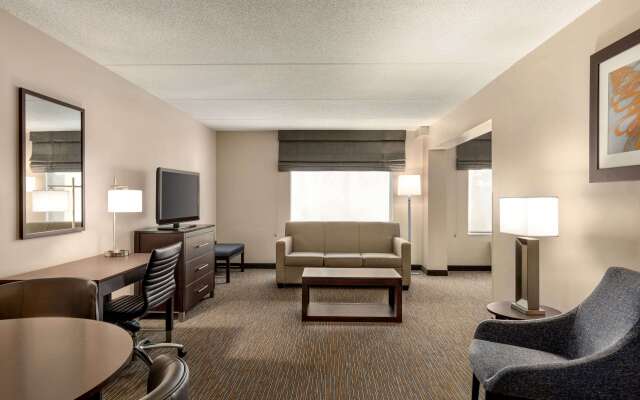 Wingate by Wyndham - Wilmington