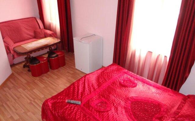 Hotel Noy