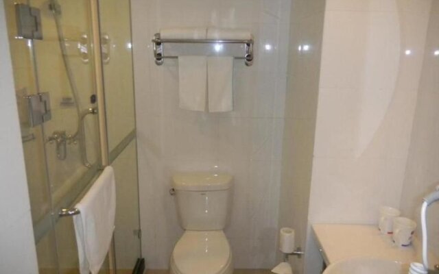 HanTing Hotel (Weifang Fengzheng Square Taihua City)