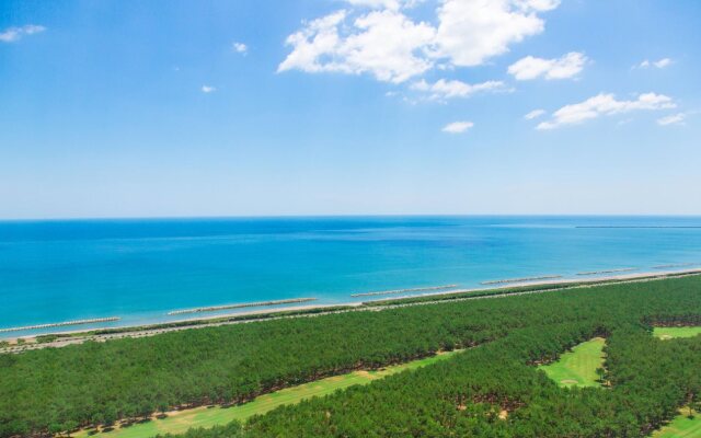 Phoenix Seagaia Ocean Tower