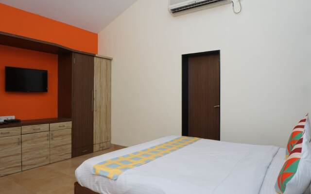 OYO 19690 Home Luxury Farm Lonavala Lake