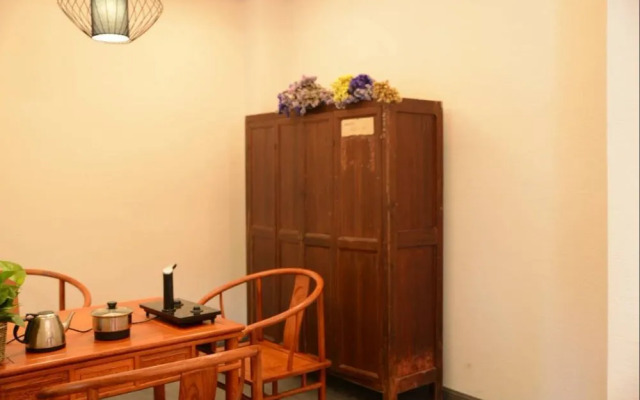 Qiandaohu Blue Mountain Youth Hostel