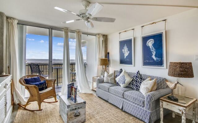 Islander East 113-beachfront Sailaway