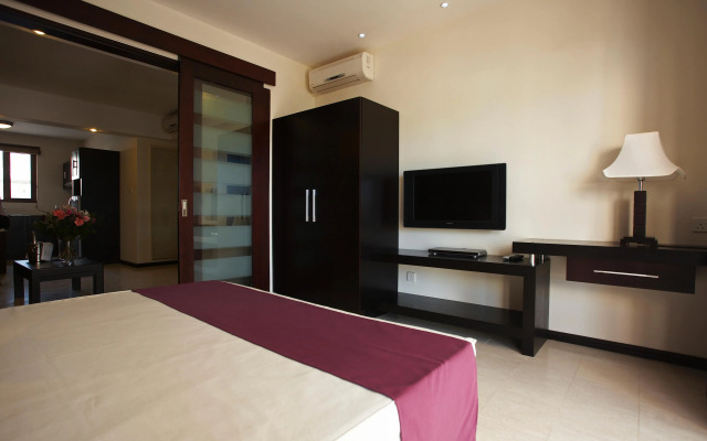 Grand Bay Suites